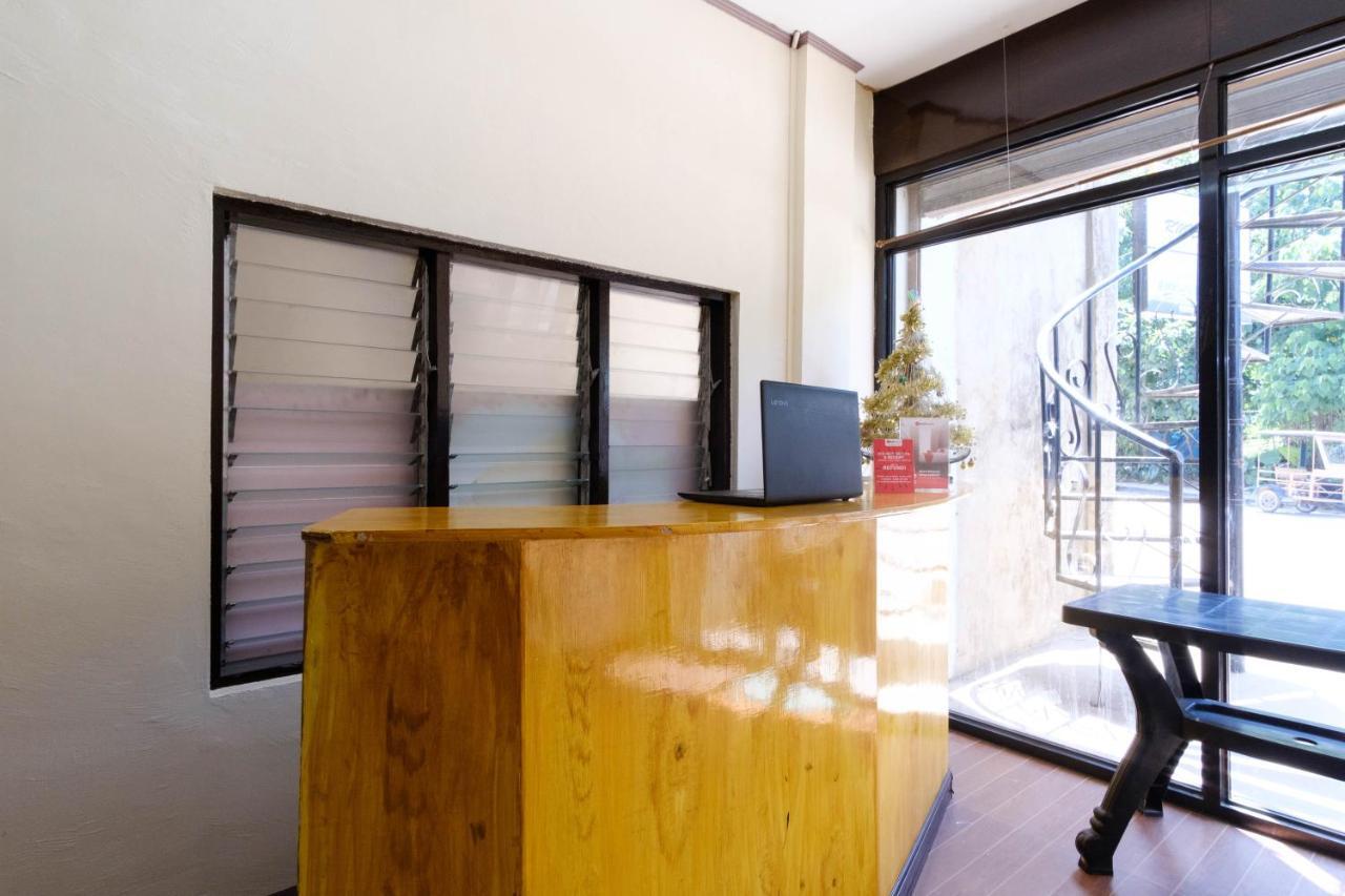 Reddoorz @ Poblacion 6 Coron Exterior foto