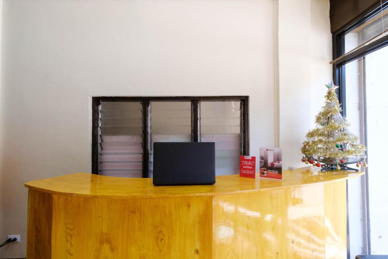 Reddoorz @ Poblacion 6 Coron Exterior foto